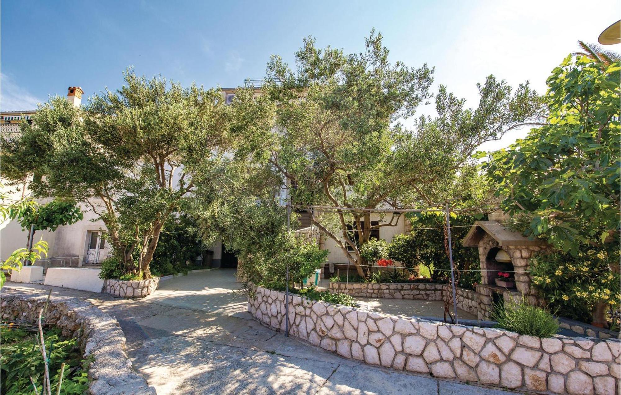 Stunning Apartment In Barbat-Rab With Wifi Barbat na Rabu 외부 사진